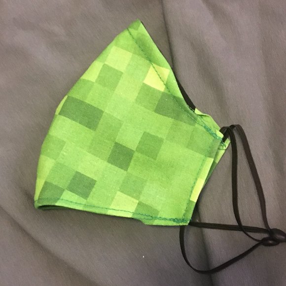 (3/$30) Kids' size Minecraft Pixels fitted mask - Picture 2 of 3